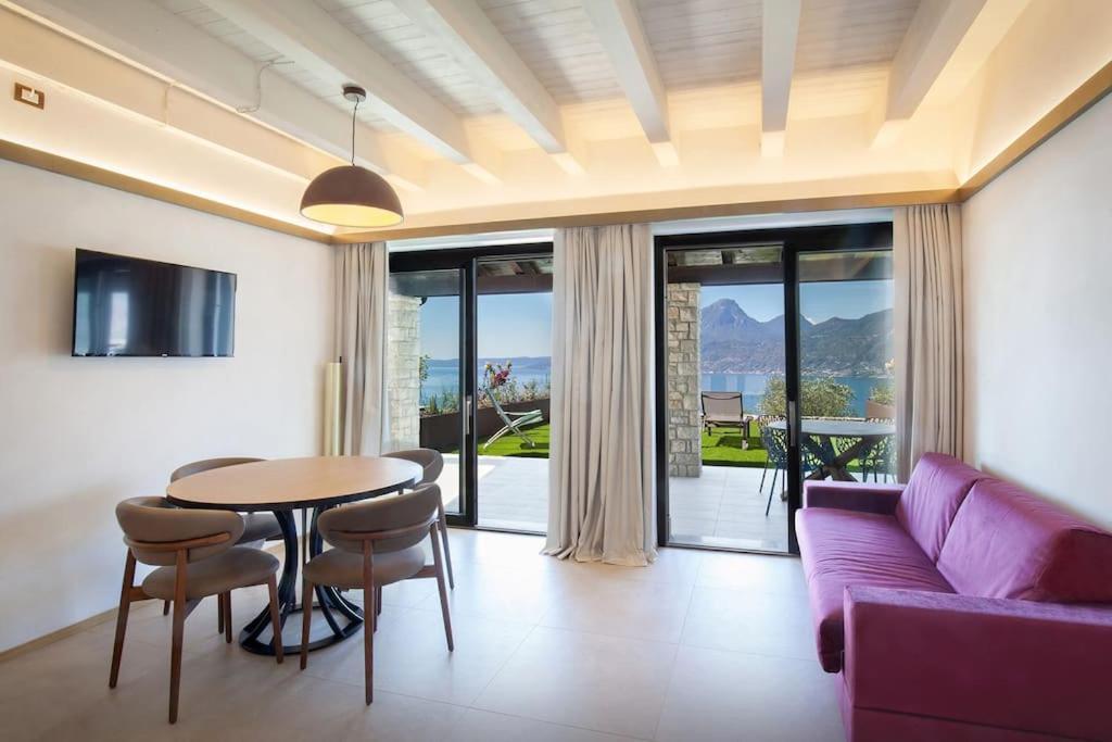 Appartement Divina - Prima Con Piscina E Vista Castelletto Di Brenzone